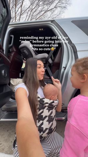 Video post by @sabrinanoellee on Instagram