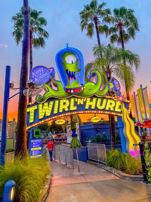 Image post by @UniversalORL on Twitter