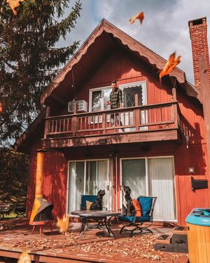 Image post by @jordankahana on Instagram