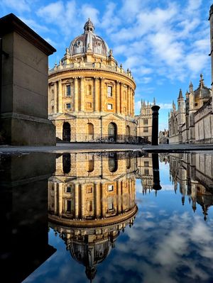 Image post by @oxford_uni on Instagram