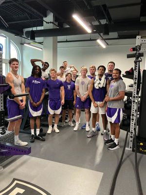 Image post by @tommiehoops on Instagram