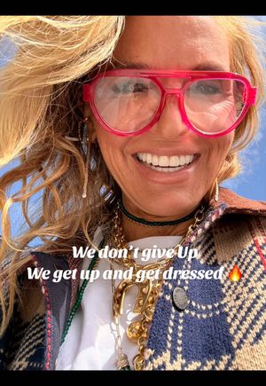 Video post by @shop.with.caroline on TikTok