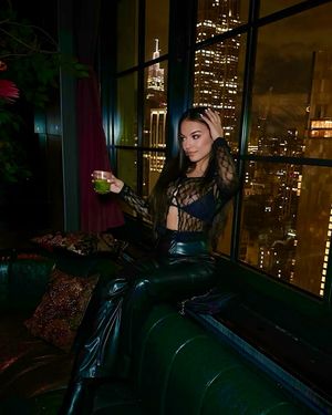 Image post by @fleurroomny on Instagram