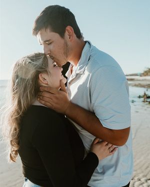 Image post by @maddiesswfphotography on Facebook
