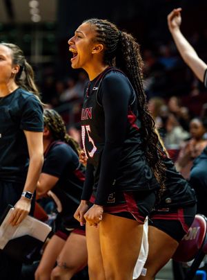 Image post by @elonwbasketball on Instagram