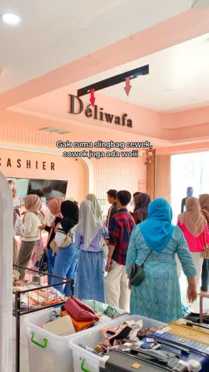 Image post by @deliwafastore.kediri on TikTok