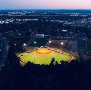 Image post by @HendrixBaseball on Twitter