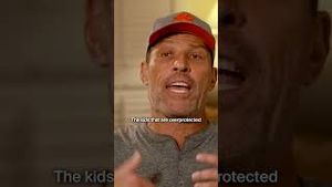 Video post by @tonyrobbinslive on YouTube