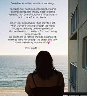 Image post by @thismodernlovephoto on Instagram