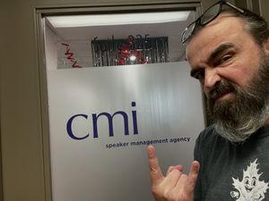 Image post by @unmarketing on Instagram