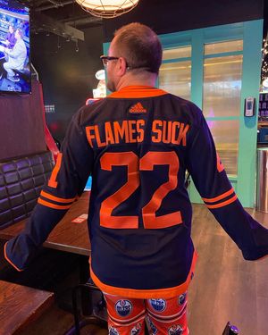 Image post by @oilersnationdotcom on Instagram