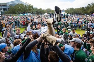 Image post by @greenwavefb on Instagram