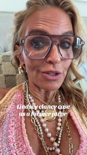 Video post by @shop.with.caroline on TikTok