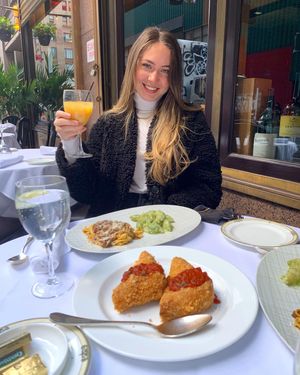 Image post by @nyfoodsharings on Instagram