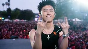 Video post by @88rising on YouTube