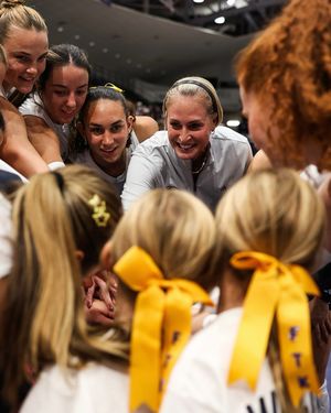 Image post by @pennstatevball on Instagram