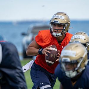 Image post by @navyfb on Instagram