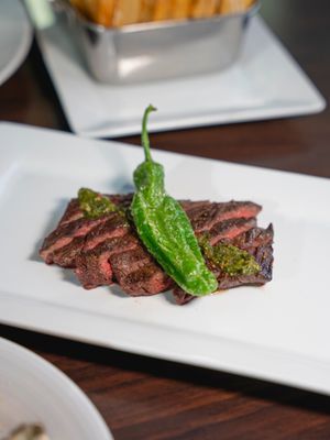 Image post by @oscarssteakhouselv on Instagram