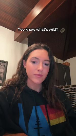 Video post by @arielledangelo on TikTok