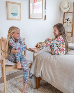 Image post by @patpat_clothing on Instagram