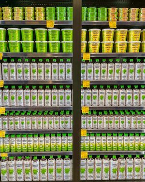 Image post by @harmlessharvest on Instagram