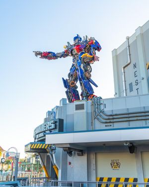 Image post by @UniversalORL on Twitter