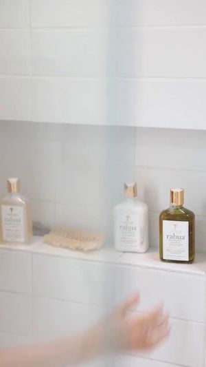 Video post by @RahuaBeauty on Facebook
