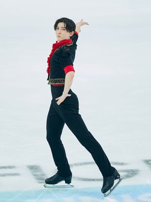 Image post by @isufigureskating on Instagram