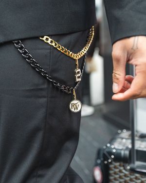 Image post by @clousextras on Instagram