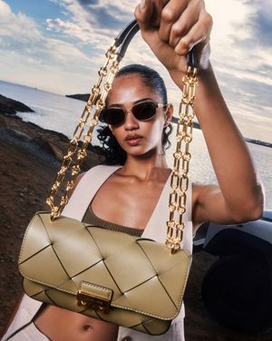Image post by @dillards on Instagram
