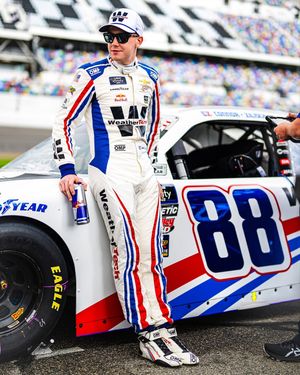 Image post by @nascaronthecw on Instagram