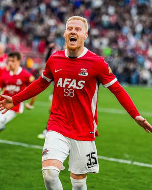 Image post by @azalkmaar on Instagram