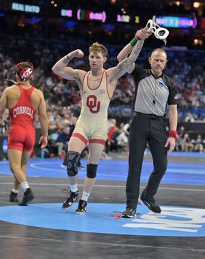 Image post by @ou_wrestling on Instagram