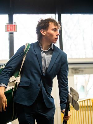 Image post by @fschockey on Instagram