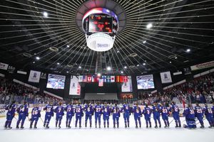 Image post by @hilaryknight on Instagram