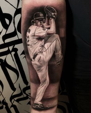 Image post by @skindesigntattoos on Instagram