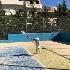 Image post by @polina_maneshina_tennis on Instagram
