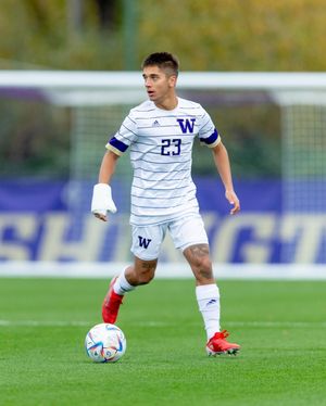Image post by @uw_msoccer on Instagram