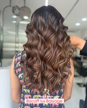 Image post by @richandroyalsalon on Instagram