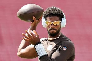 Image post by @AdamSchefter on Twitter/X