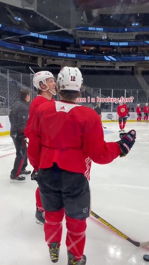 Video post by @nhlblackhawks on TikTok