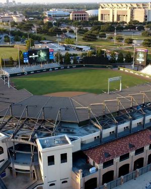 Video post by @lsubaseball on Facebook