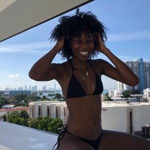 Image post by @ariellefrancois on Instagram