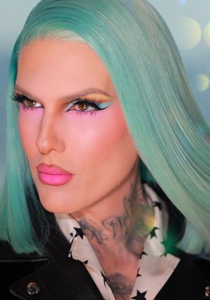 Image post by @JeffreeStar on Twitter
