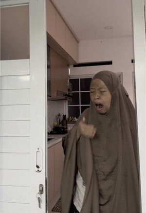 Video post by @hesfinatia on TikTok