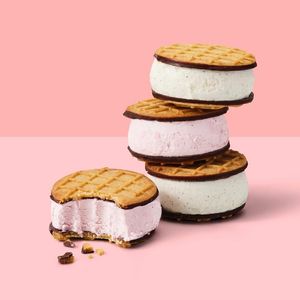 Image post by @Tillamook County Creamery Association on Facebook