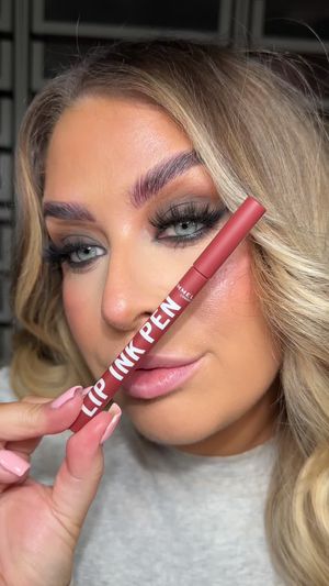 Video post by @beckymorganmakeup on TikTok