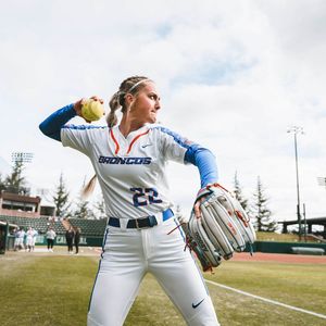 Image post by @boisestatesoftball on Instagram