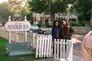 Image post by @gilmoregirls on Instagram