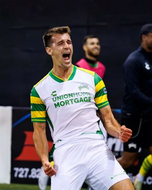 Image post by @morgantenczaphoto on Instagram